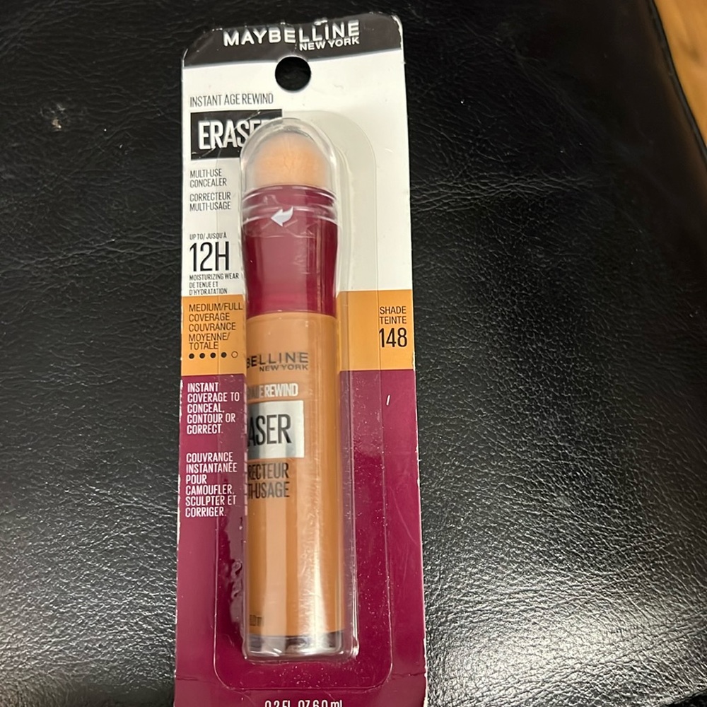 Maybelline Instant Age Rewind Eraser NIB